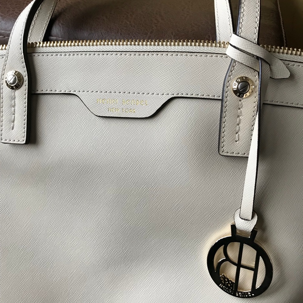 Henri Bendel purse